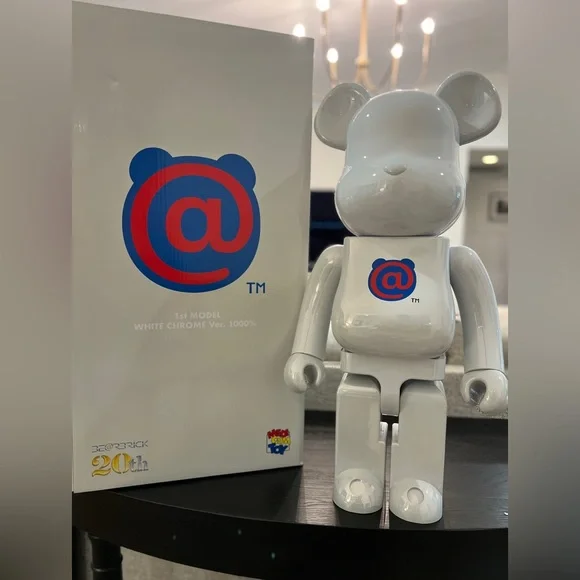 Medicom Toys | Art | 2th Anniversary St Model 1000 Bearbrick In